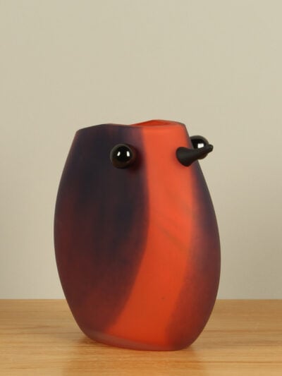 Vaas, Glaskunst – Mat rood – Glas – Vogel – 24x25x9 cm